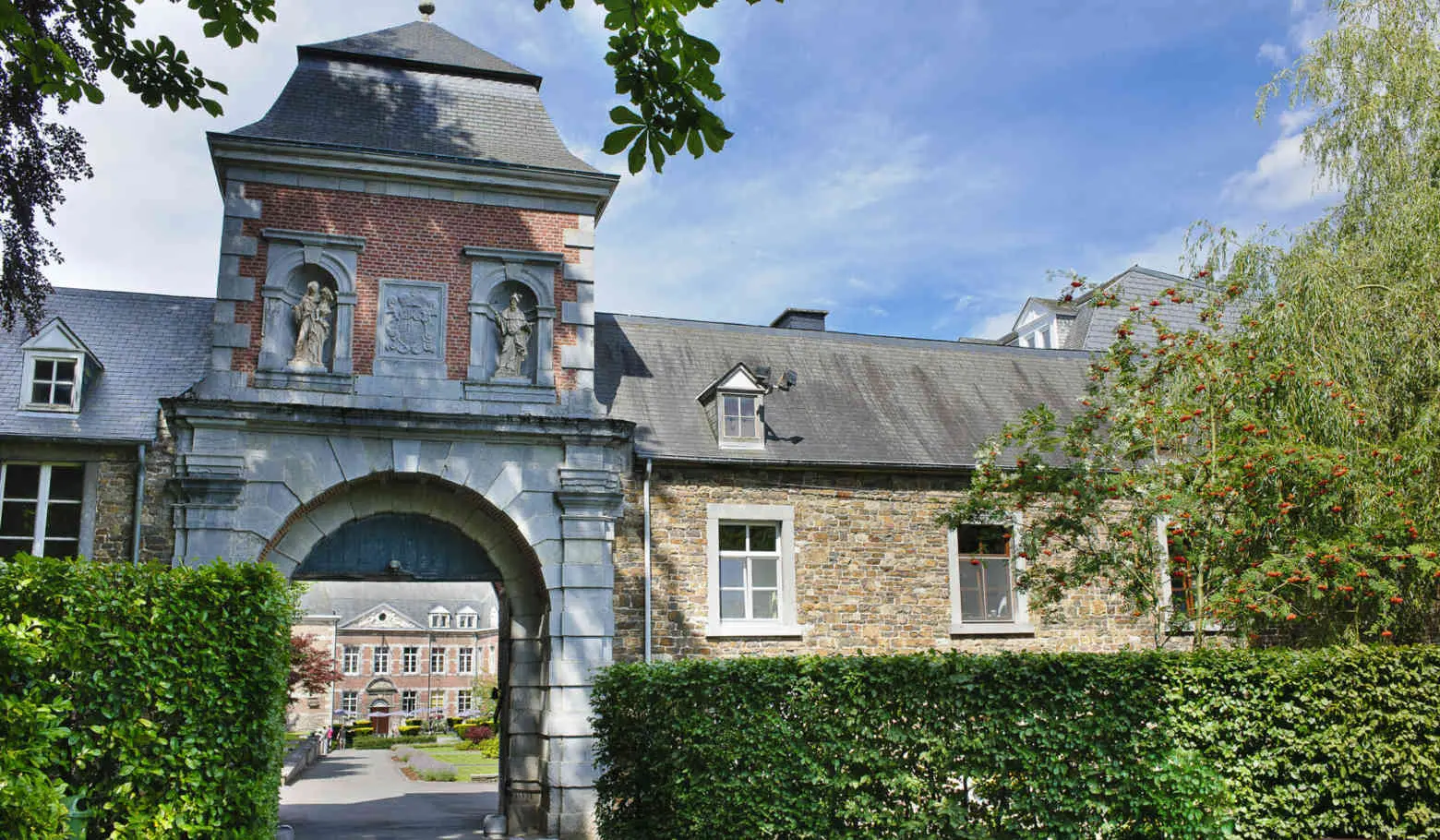 Ceran, Бельгия, Серан – языковая школа для детей и взрослых, летний лагерь