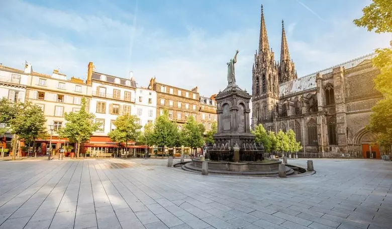 Clermont 4.jpg